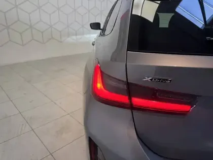 Photo 19 BMW Serie 3 Touring 320d xDrive 190 ch BVA8