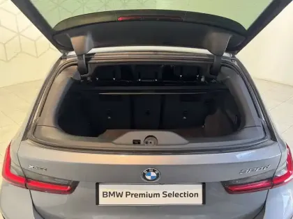 Photo 15 BMW Serie 3 Touring 320d xDrive 190 ch BVA8