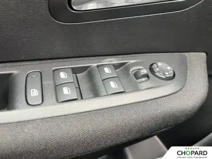 Photo 38 Peugeot 208 Gén. II Ph1 NG Active 5