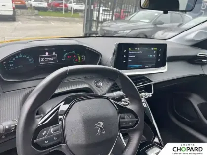 Photo 7 Peugeot 208  Electrique 50 kWh 136ch