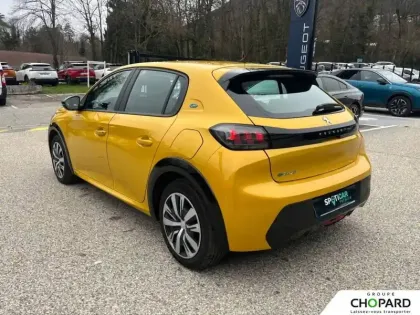 Photo 6 Peugeot 208  Electrique 50 kWh 136ch