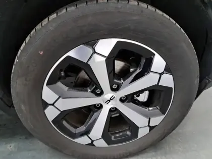 Photo 16 Dacia Duster  Hybrid 140