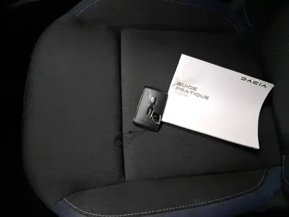 Photo 41 Dacia Duster  Hybrid 140