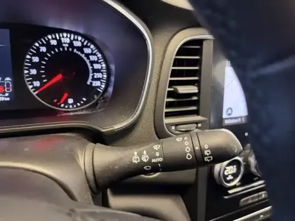 Photo 26 Renault Megane Mégane IV Berline Blue dCi 115 - 21N