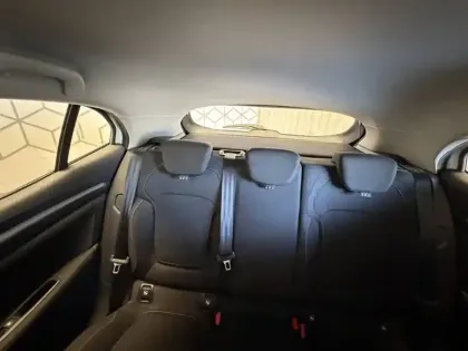 Photo 37 Renault Megane Mégane IV Berline Blue dCi 115 - 21N