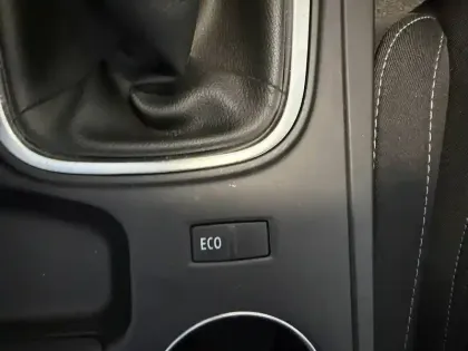 Photo 34 Renault Megane Mégane IV Berline Blue dCi 115 - 21N