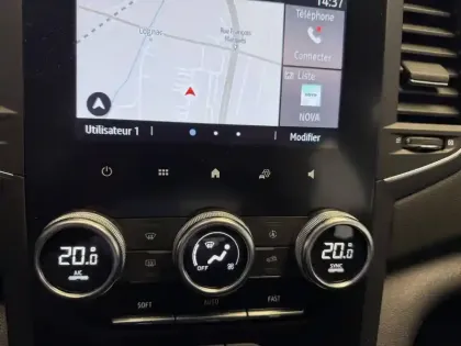 Photo 30 Renault Megane Mégane IV Berline Blue dCi 115 - 21N