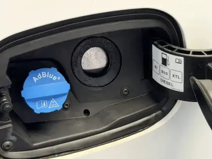 Photo 23 Renault Megane Mégane IV Berline Blue dCi 115 - 21N