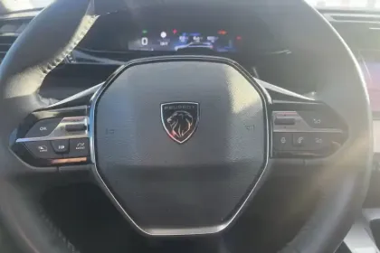 Photo 16 Peugeot 308  SW PureTech 130ch S&S BVM6