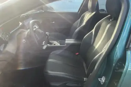 Photo 9 Peugeot 308  SW PureTech 130ch S&S BVM6