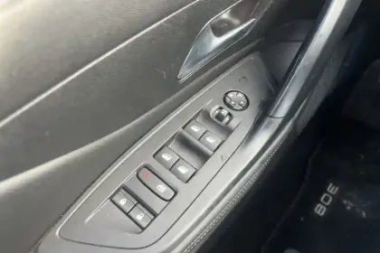 Photo 57 Peugeot 308  SW PureTech 130ch S&S BVM6