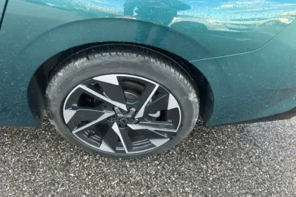 Photo 51 Peugeot 308  SW PureTech 130ch S&S BVM6