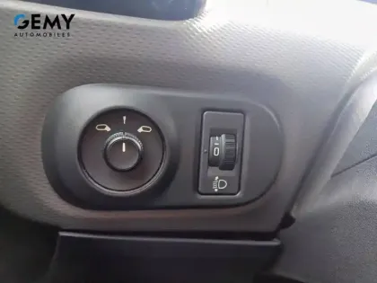 Photo 12 Citroën C4  Cactus PureTech 82