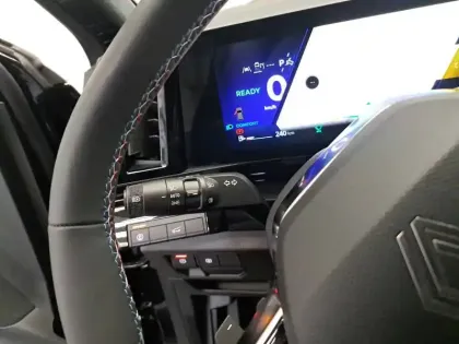 Photo 35 Renault Espace  E-Tech full hybrid 200 GSR2