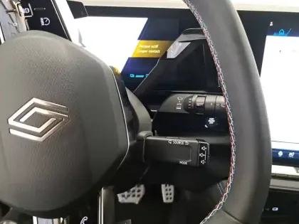 Photo 87 Renault Espace  E-Tech full hybrid 200 GSR2