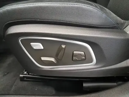 Photo 84 Renault Espace  E-Tech full hybrid 200 GSR2