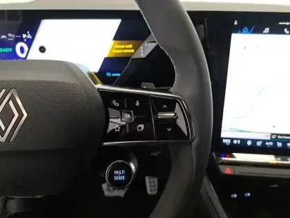 Photo 89 Renault Espace  E-Tech full hybrid 200 GSR2