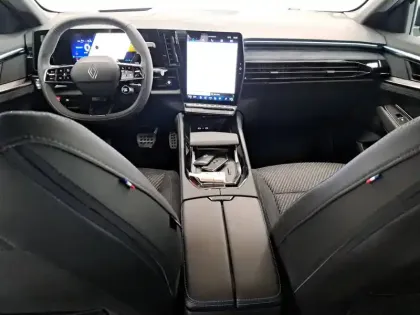 Photo 100 Renault Espace  E-Tech full hybrid 200 GSR2