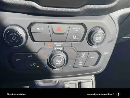 Photo 79 Jeep Renegade  1.5 Turbo T4 130 ch BVR7 e-Hybrid