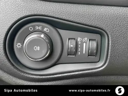Photo 113 Jeep Renegade  1.5 Turbo T4 130 ch BVR7 e-Hybrid