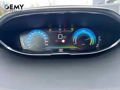 Photo 26 Peugeot 3008  Hybrid 225 e-EAT8