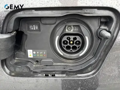 Photo 15 Peugeot 3008  Hybrid 225 e-EAT8