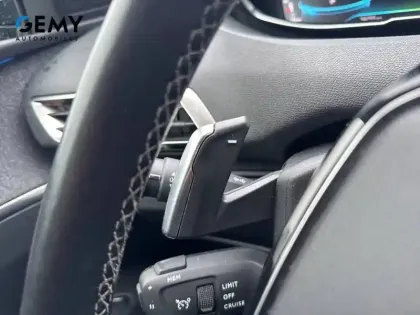 Photo 21 Peugeot 3008  Hybrid 225 e-EAT8