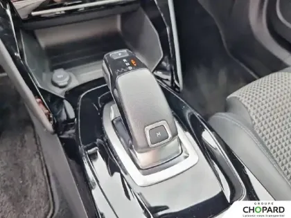 Photo 18 Peugeot 2008  PureTech 130 S&S EAT8