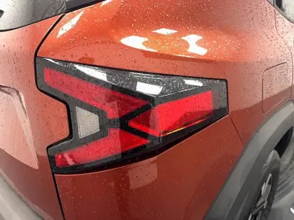 Photo 18 Dacia Duster  Hybrid 140