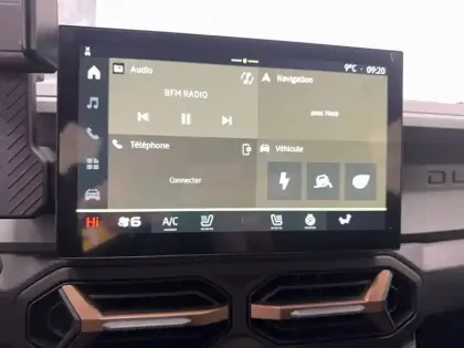 Photo 34 Dacia Duster  Hybrid 140