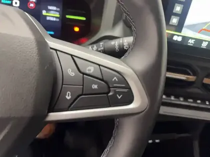 Photo 38 Dacia Duster  Hybrid 140