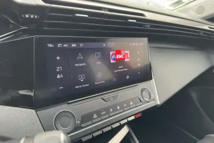 Photo 38 Peugeot 308  PureTech 130ch S&S EAT8