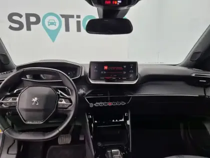 Photo 7 Peugeot 2008  BlueHDi 130 S&S EAT8