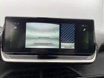 Photo 25 Peugeot 2008  BlueHDi 130 S&S EAT8