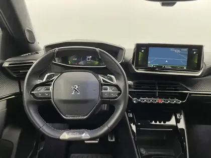 Photo 21 Peugeot 2008  BlueHDi 130 S&S EAT8