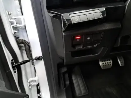 Photo 30 Renault Austral  E-Tech full hybrid 200 GSR2