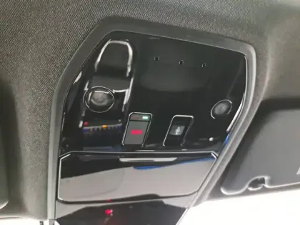 Photo 42 Renault Austral  E-Tech full hybrid 200 GSR2