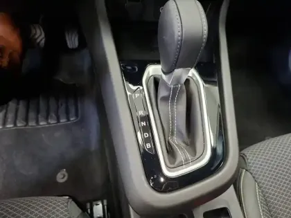 Photo 12 Renault Arkana  E-Tech full hybrid 145 GSR2