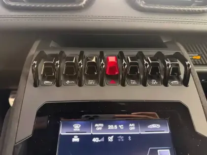 Photo 9 Lamborghini Huracan  Tecnica 5.2 V10 640 RWD LDF7