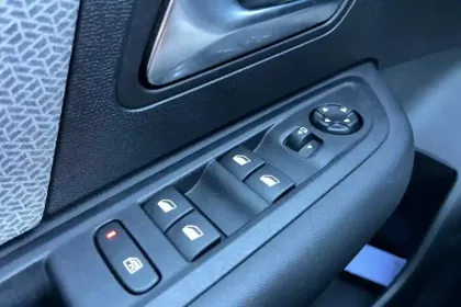 Photo 58 Citroën C4 Gén. III Ph1 Shine Pack 5