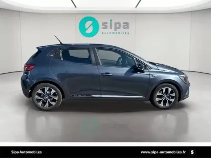 Photo 8 Renault Clio  E-Tech 140 - 21N