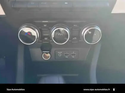 Photo 15 Renault Clio  E-Tech 140 - 21N