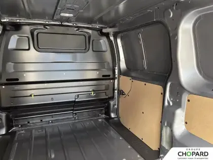 Photo 20 Peugeot Expert  FGN M DIESEL 180 CH AUTOMATIQUE