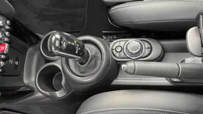 Photo 9 Mini Mini Hatch 3 Portes Cooper 136 ch DKG7