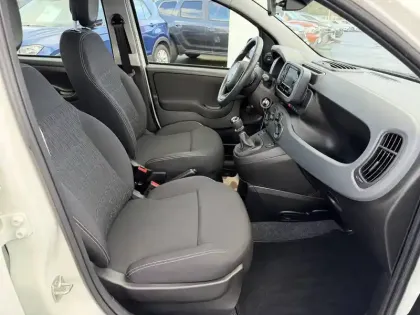 Photo 7 Fiat Panda  1.0 70 ch Hybrid BSG S/S