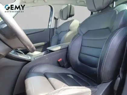 Photo 8 Renault Scenic Grand  TCe 160 FAP EDC