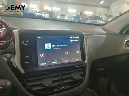 Photo 15 Peugeot 2008  BlueHDi 120ch S&S EAT6