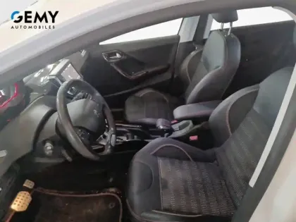 Photo 8 Peugeot 2008  BlueHDi 120ch S&S EAT6