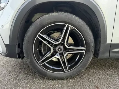 Photo 8 Mercedes GLB  200 d 8G-DCT