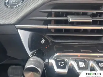 Photo 21 Peugeot 208  Electrique 50 kWh 136ch